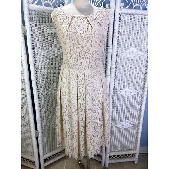 Vintage Trussardi Collection Cream Lace Dress‎ Italian Designer Fit & Flare US 6 - Picture 2 of 16